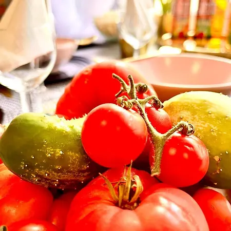 Premium Center Golden Street