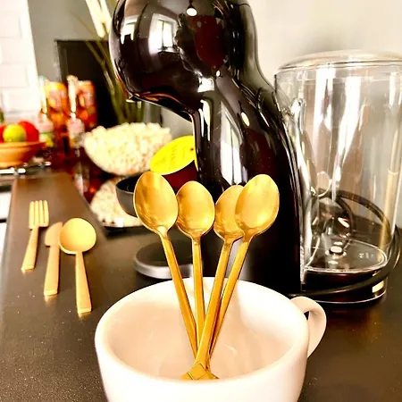 Premium Center Golden Street