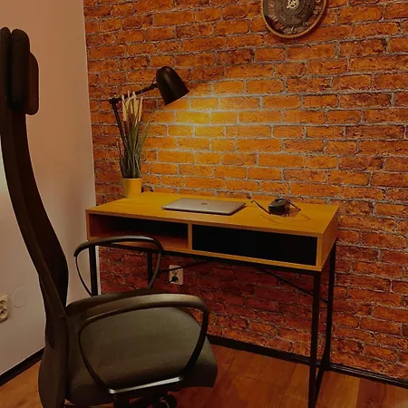 Premium Center Golden Street Apartment *